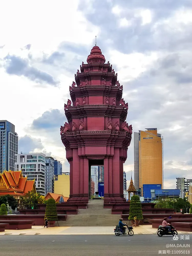 柬埔寨游记(6)金边独立广场